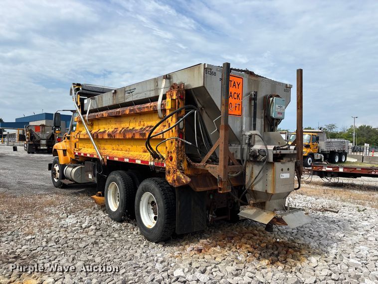 image for item FG0569 2008 International 7500 SFA dump truck