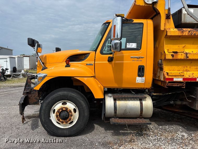 image for item FG0569 2008 International 7500 SFA dump truck