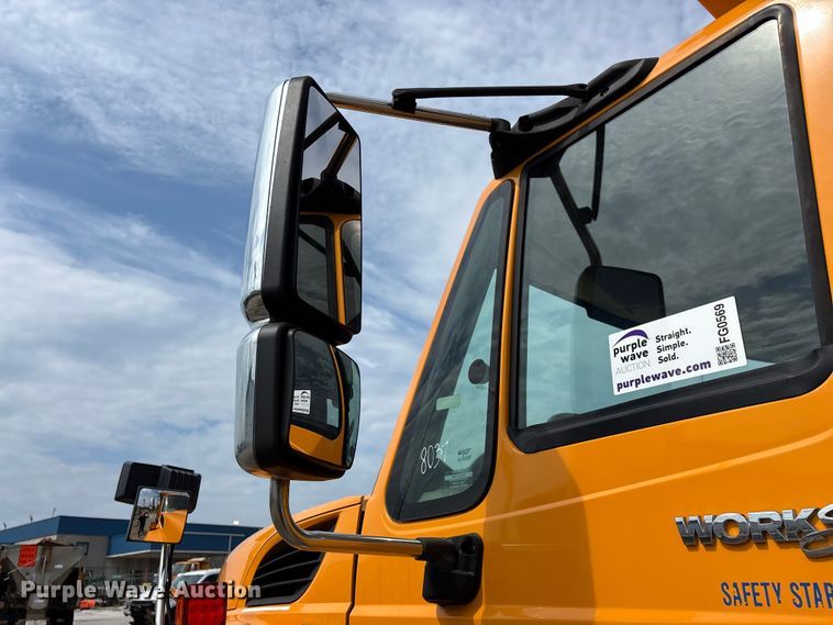 image for item FG0569 2008 International 7500 SFA dump truck
