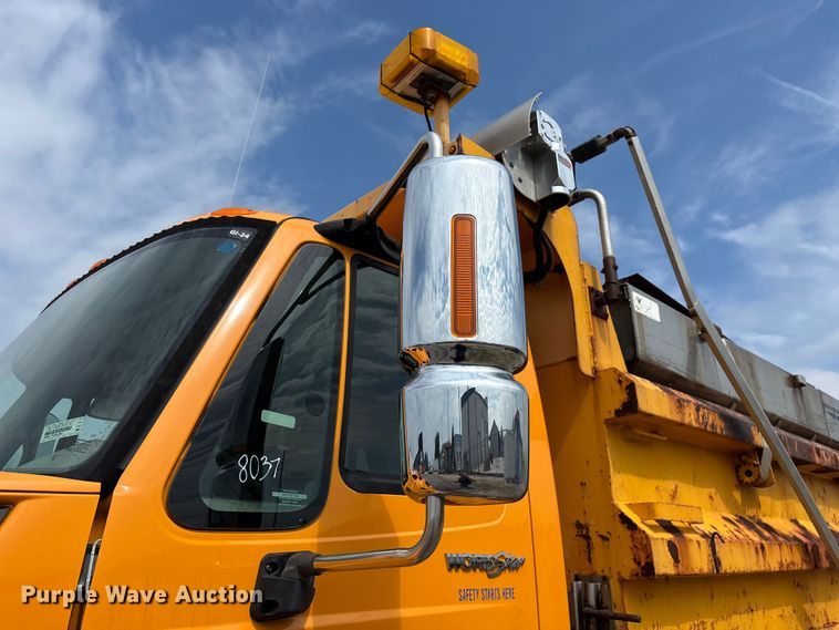 image for item FG0569 2008 International 7500 SFA dump truck