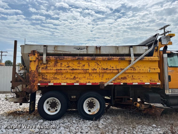 image for item FG0569 2008 International 7500 SFA dump truck