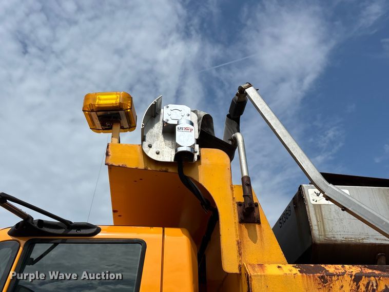 image for item FG0569 2008 International 7500 SFA dump truck