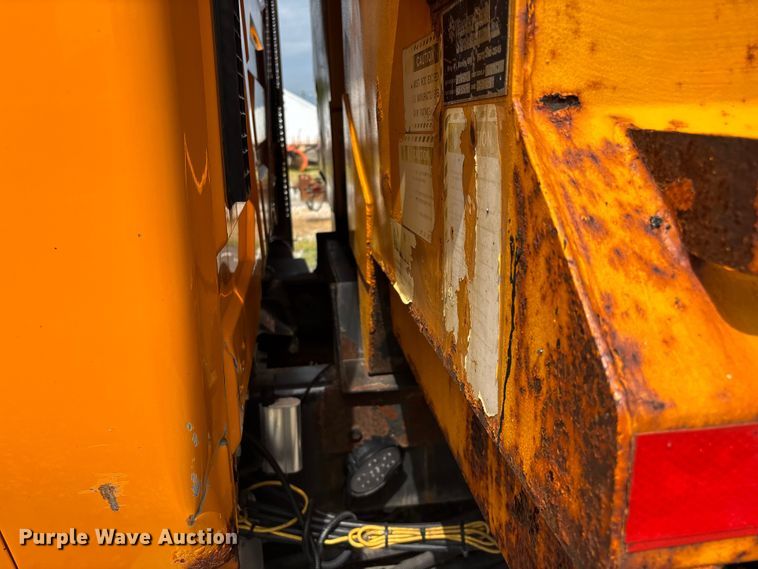 image for item FG0569 2008 International 7500 SFA dump truck