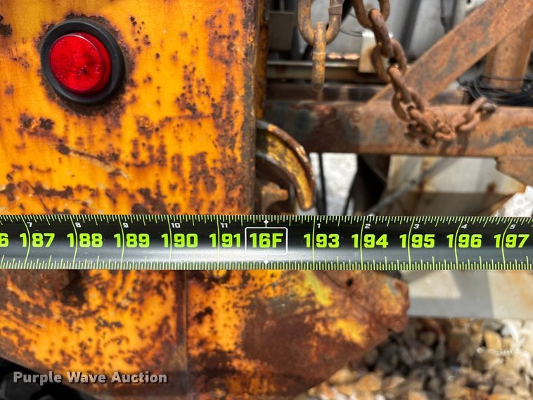 image for item FG0569 2008 International 7500 SFA dump truck
