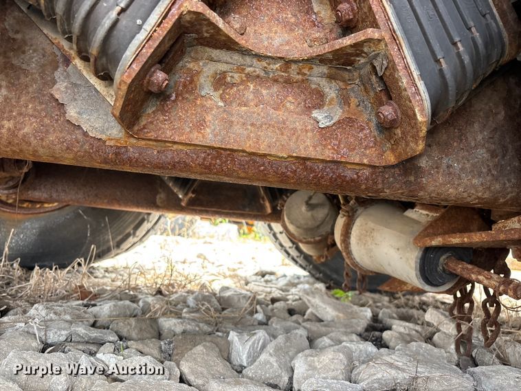image for item FG0569 2008 International 7500 SFA dump truck