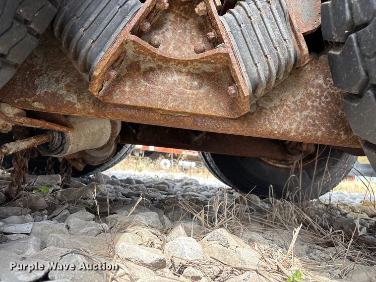 image for item FG0569 2008 International 7500 SFA dump truck