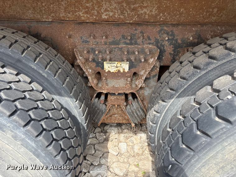 image for item FG0569 2008 International 7500 SFA dump truck