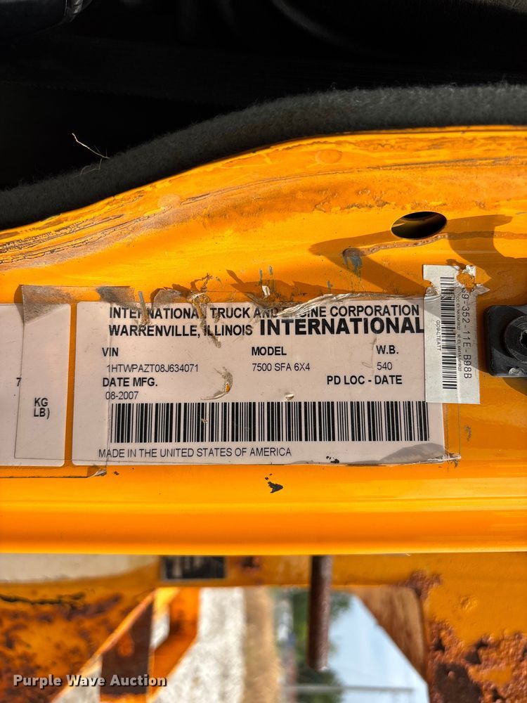 image for item FG0569 2008 International 7500 SFA dump truck