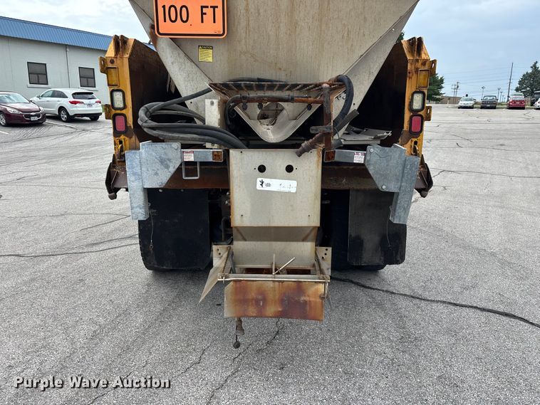 image for item FG0570 2010 International 7500 SFA dump truck