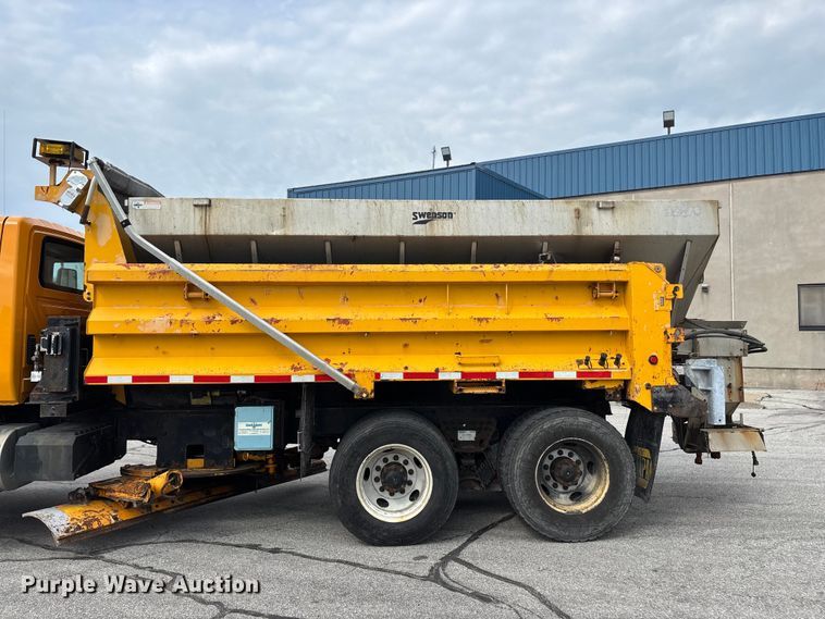 image for item FG0570 2010 International 7500 SFA dump truck