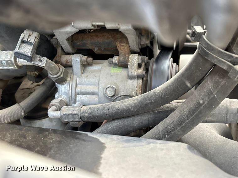 image for item FG0571 1999 Chevrolet C8500 truck cab and chassis