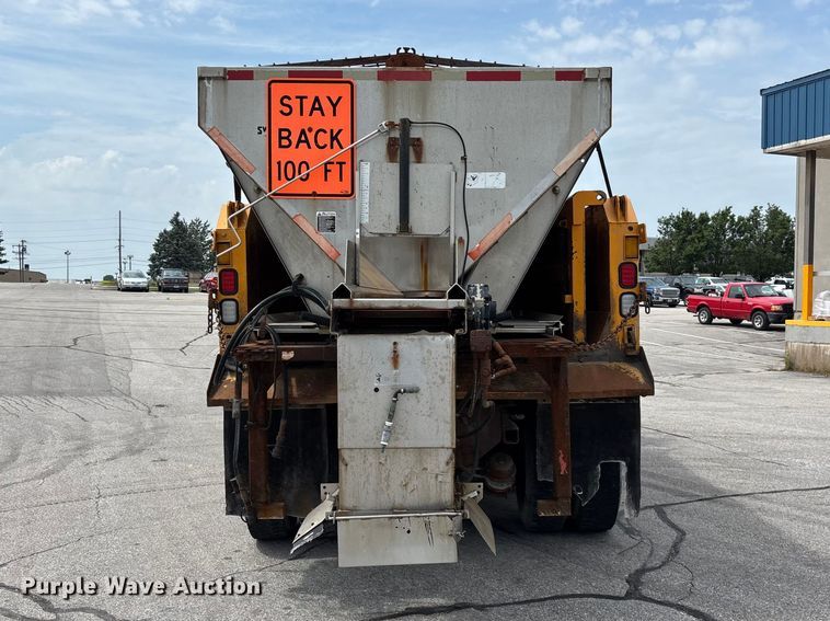 image for item FG0572 2010 International 7600 dump truck