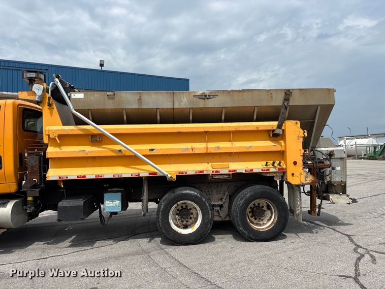 image for item FG0572 2010 International 7600 dump truck