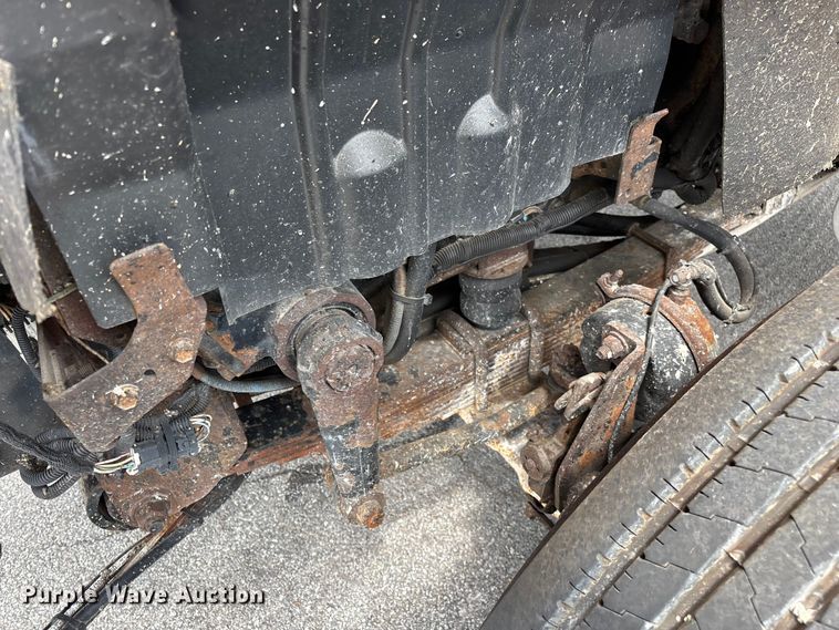 image for item FG0572 2010 International 7600 dump truck