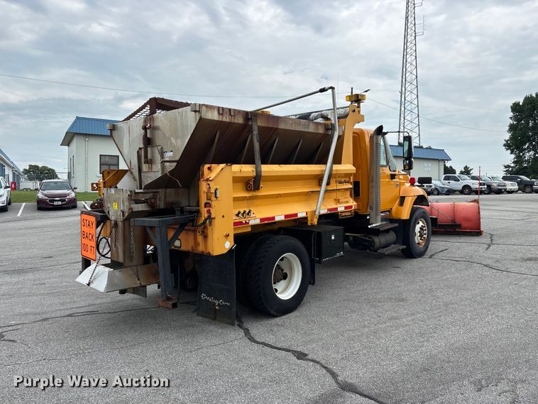 image for item FG0573 2006 International 7400 dump truck
