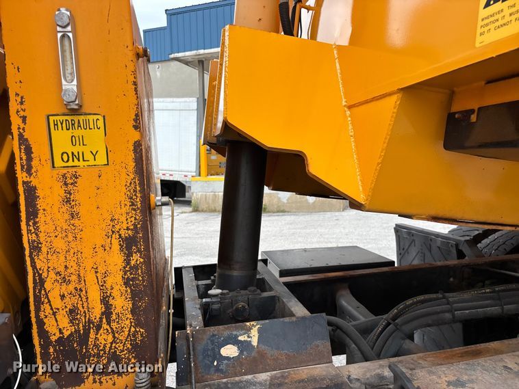 image for item FG0573 2006 International 7400 dump truck