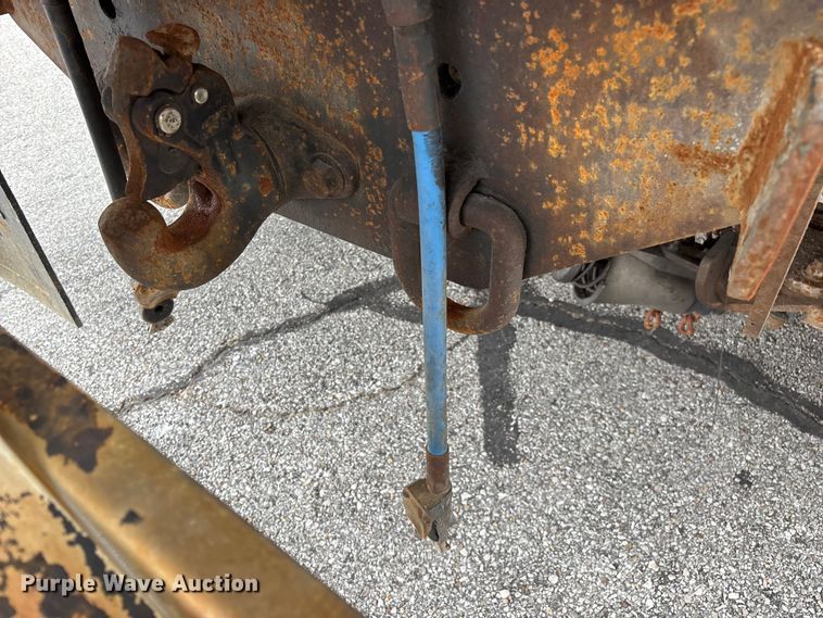 image for item FG0573 2006 International 7400 dump truck
