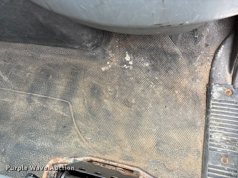 image for item FG0573 2006 International 7400 dump truck