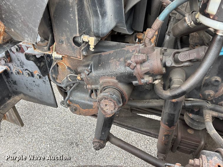 image for item FG0573 2006 International 7400 dump truck