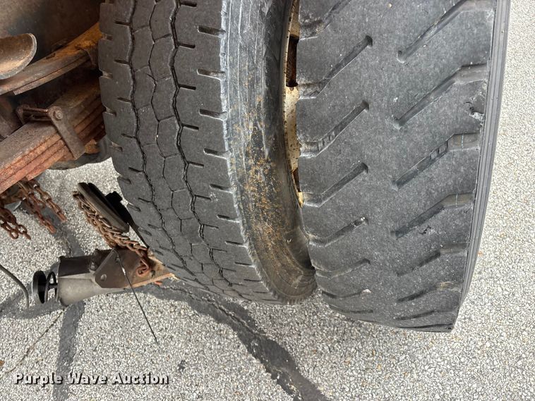 image for item FG0573 2006 International 7400 dump truck