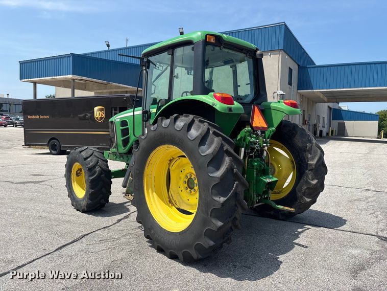 image for item FG0574 John Deere 7230 MFWD tractor