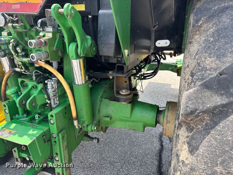 image for item FG0574 John Deere 7230 MFWD tractor