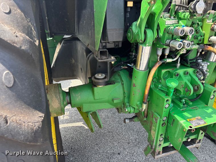 image for item FG0574 John Deere 7230 MFWD tractor