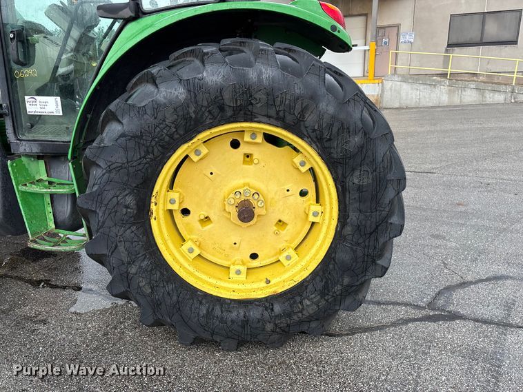 image for item FG0575 2010 John Deere 6430 MFWD tractor