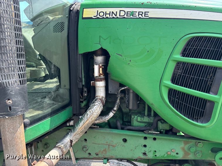 image for item FG0577 2010 John Deere 6430 MFWD tractor