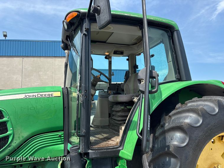 image for item FG0577 2010 John Deere 6430 MFWD tractor