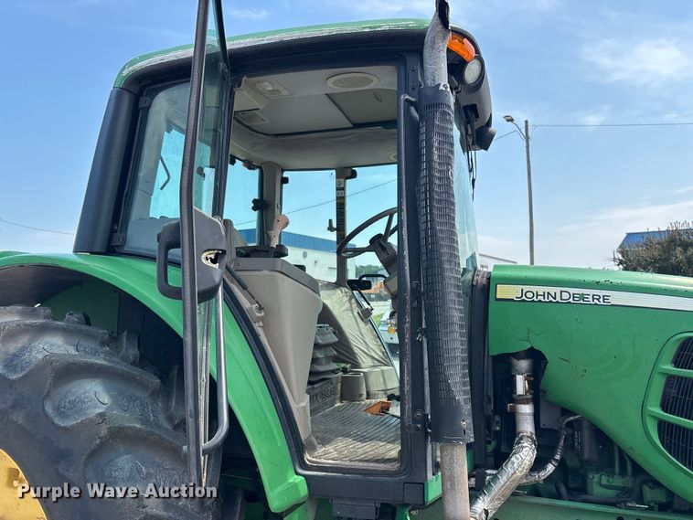 image for item FG0577 2010 John Deere 6430 MFWD tractor