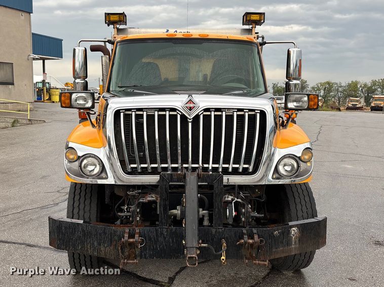 image for item FG0578 2010 International 7500 SFA dump truck
