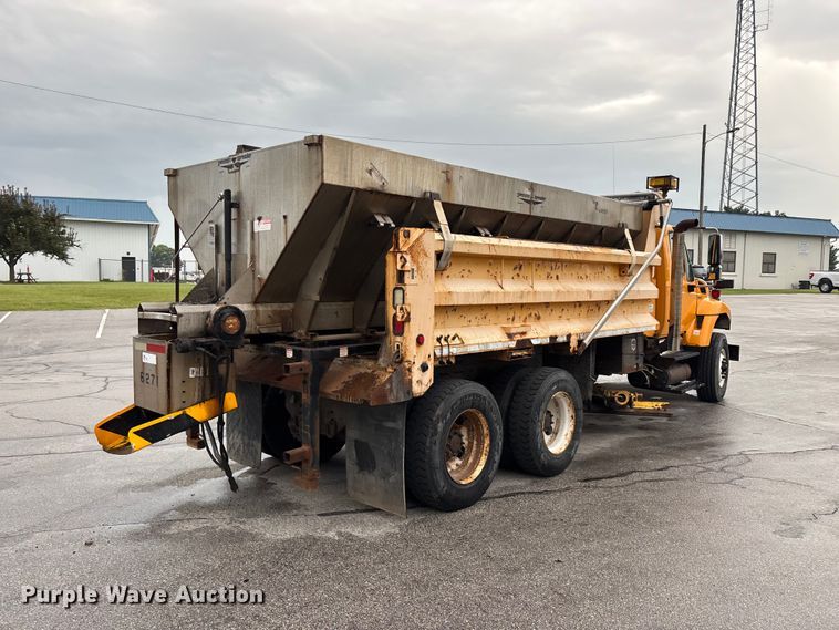 image for item FG0578 2010 International 7500 SFA dump truck