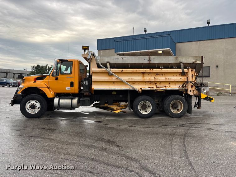 image for item FG0578 2010 International 7500 SFA dump truck