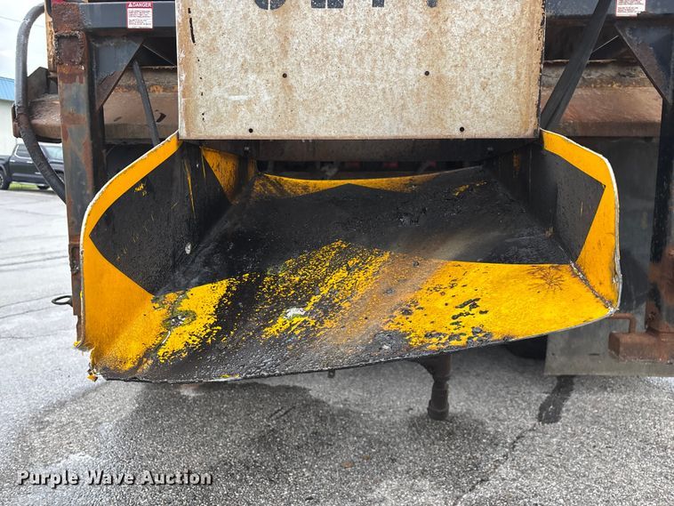 image for item FG0578 2010 International 7500 SFA dump truck