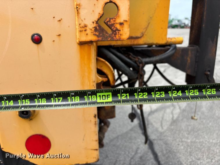 image for item FG0579 2005 International 7400 Crew Cab dump truck