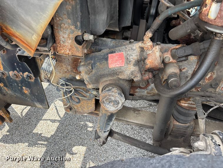 image for item FG0579 2005 International 7400 Crew Cab dump truck