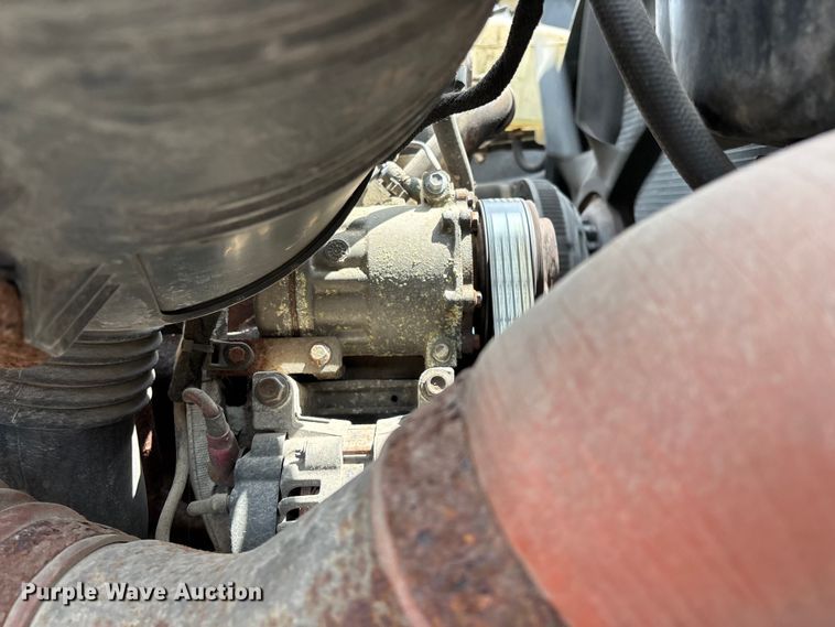 image for item FG0579 2005 International 7400 Crew Cab dump truck