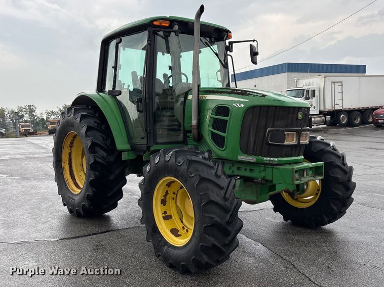 image for item FG0580 2009 John Deere 6330 MFWD tractor