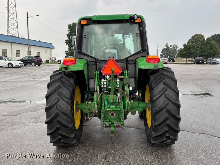 image for item FG0580 2009 John Deere 6330 MFWD tractor