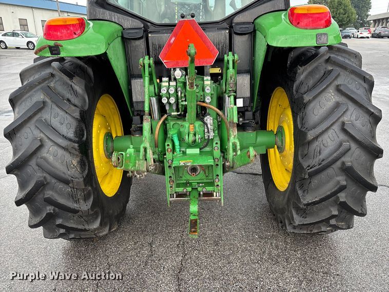 image for item FG0580 2009 John Deere 6330 MFWD tractor