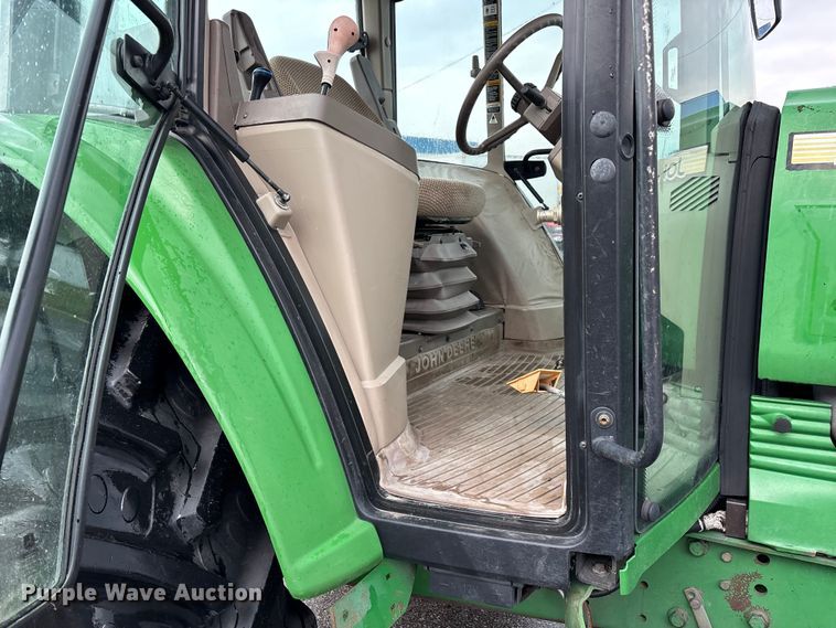 image for item FG0580 2009 John Deere 6330 MFWD tractor
