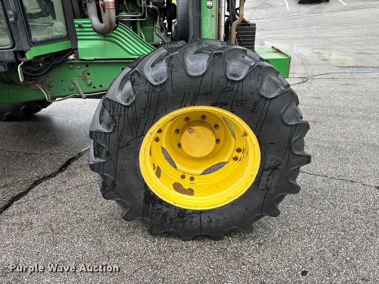 image for item FG0580 2009 John Deere 6330 MFWD tractor