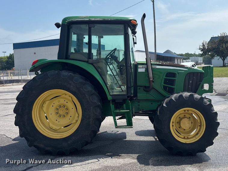 image for item FG0581 John Deere 6330 MFWD tractor