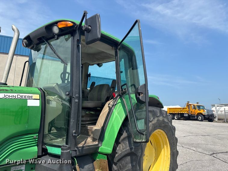image for item FG0581 John Deere 6330 MFWD tractor