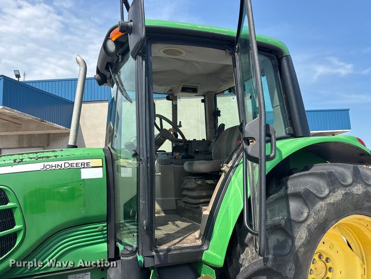 image for item FG0581 John Deere 6330 MFWD tractor