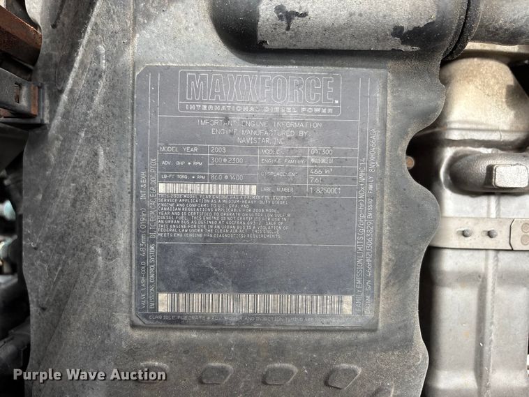 image for item FG0582 2009 International 7400 SBA bucket truck