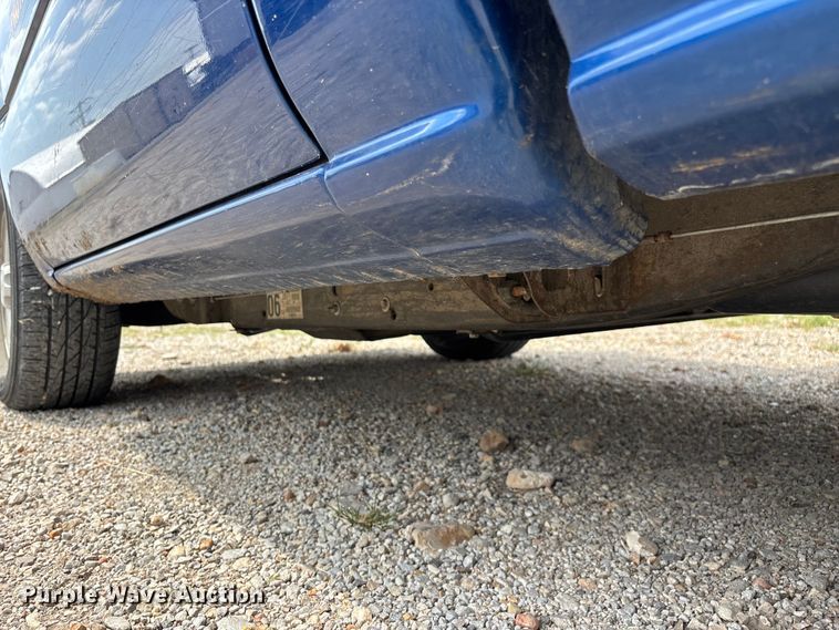 image for item FG0591 2004 Chevrolet Silverado pickup truck