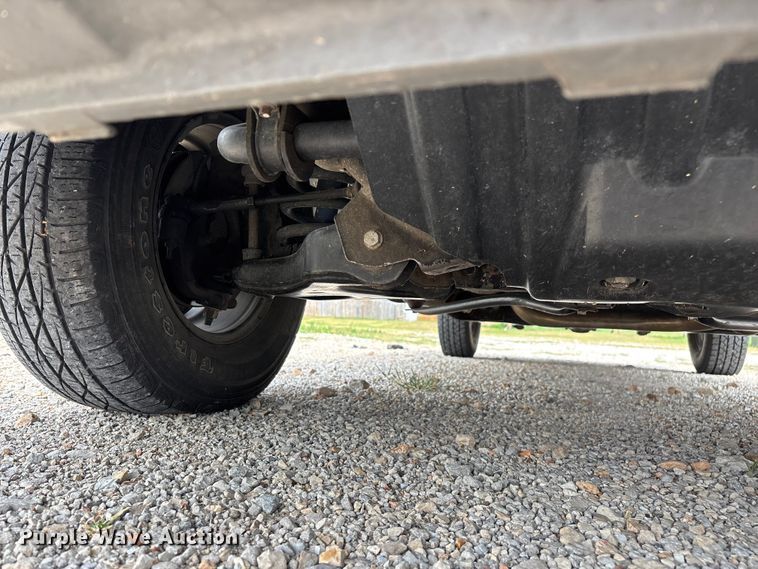 image for item FG0591 2004 Chevrolet Silverado pickup truck