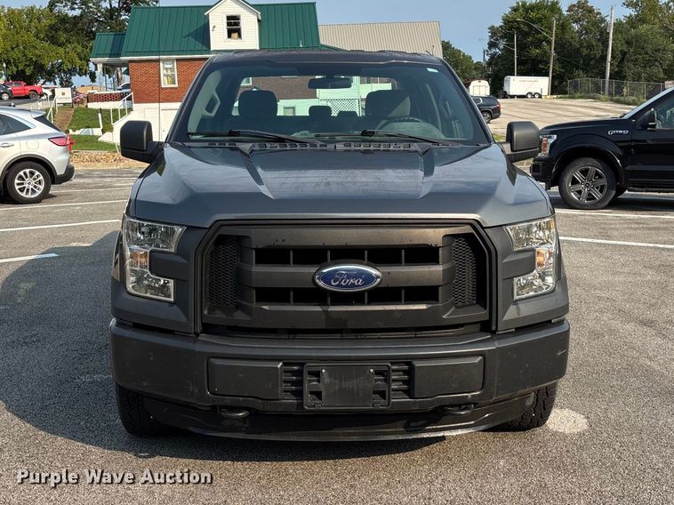 image for item FG0592 2016 Ford F150 XLT Crew Cab pickup truck